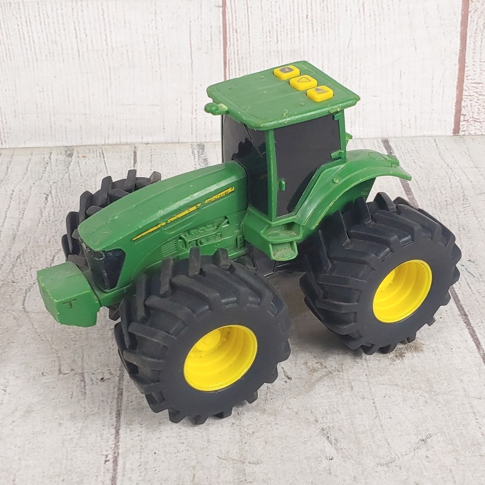 NEW BATT - John Deere Ertl Monster Treads Tractor Toy Sound Lights 2011 TESTED